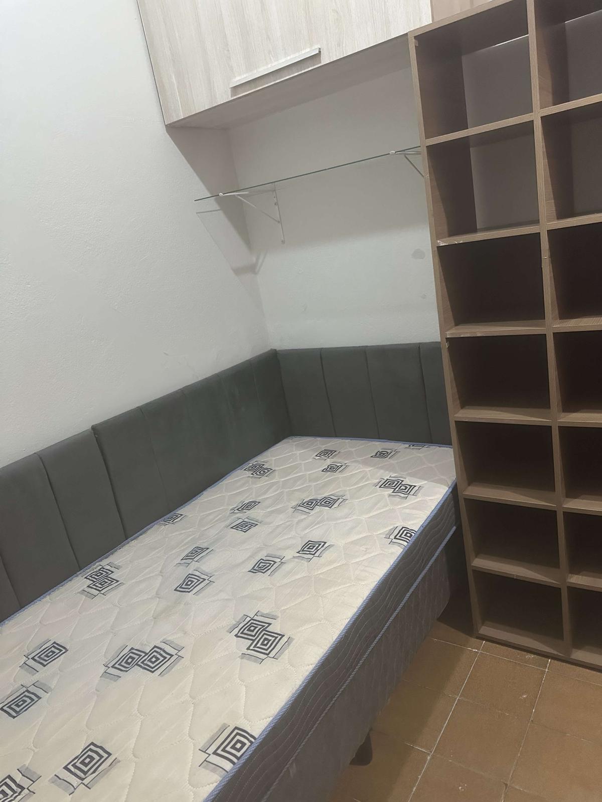 Mine suite de luxo para moça